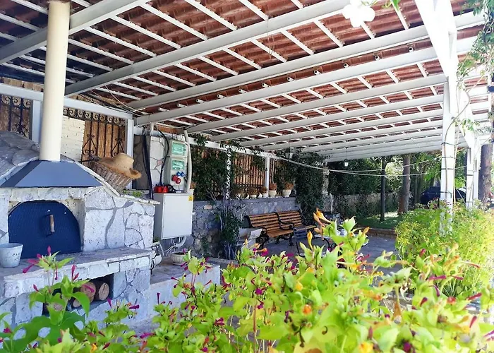 Luxury In / Sp Willa Kalamata