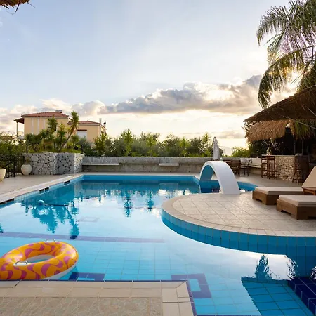 Luxury In / Sp カラマタ