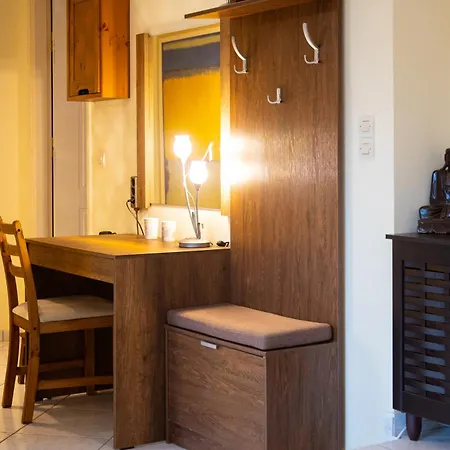 Luxury In / Sp カラマタ