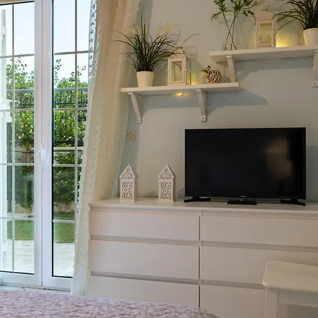 Luxury In / Sp Kalamata