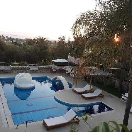 Luxury In / Sp Villa Kalamata