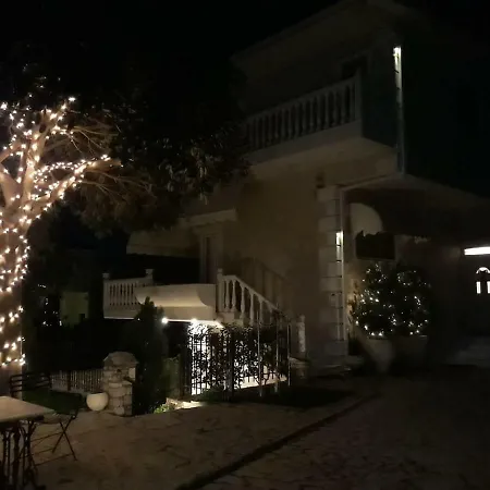 Villa Luxury In / Sp *