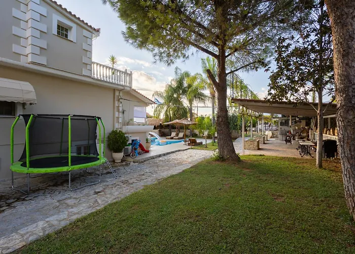 Luxury In / Sp Kalamata