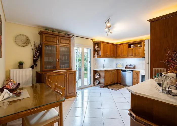 Luxury In / Sp * Kalamata