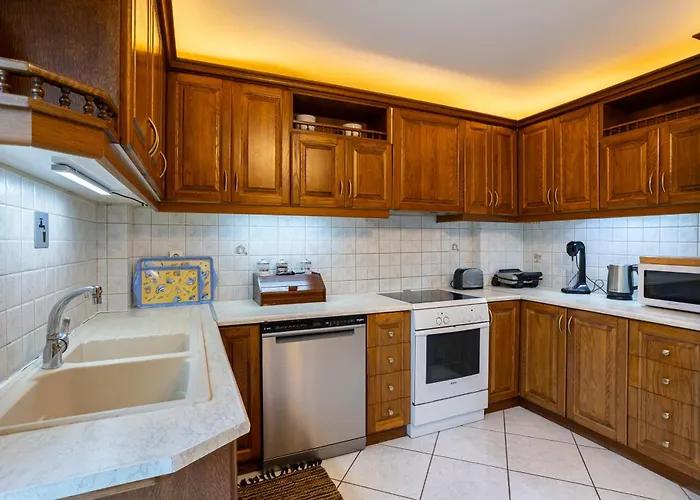 Villa Luxury In / Sp *