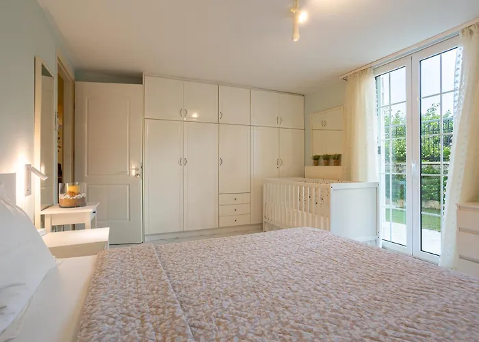 Luxury In / Sp Villa Kalamata