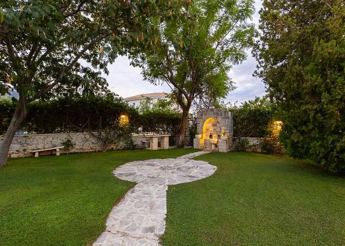 Luxury In / Sp Villa