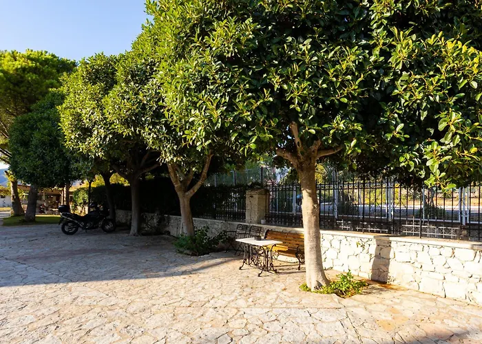 Villa Luxury In / Sp *